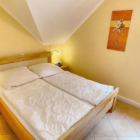 Freesenkietz, Fw 28 Lägenhet *